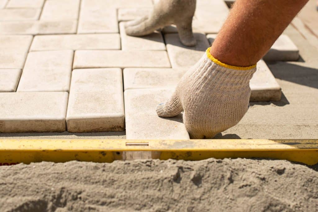 Pose de Pierres sur Mesure pour Intérieur et Extérieur dans le Pays Salonnais