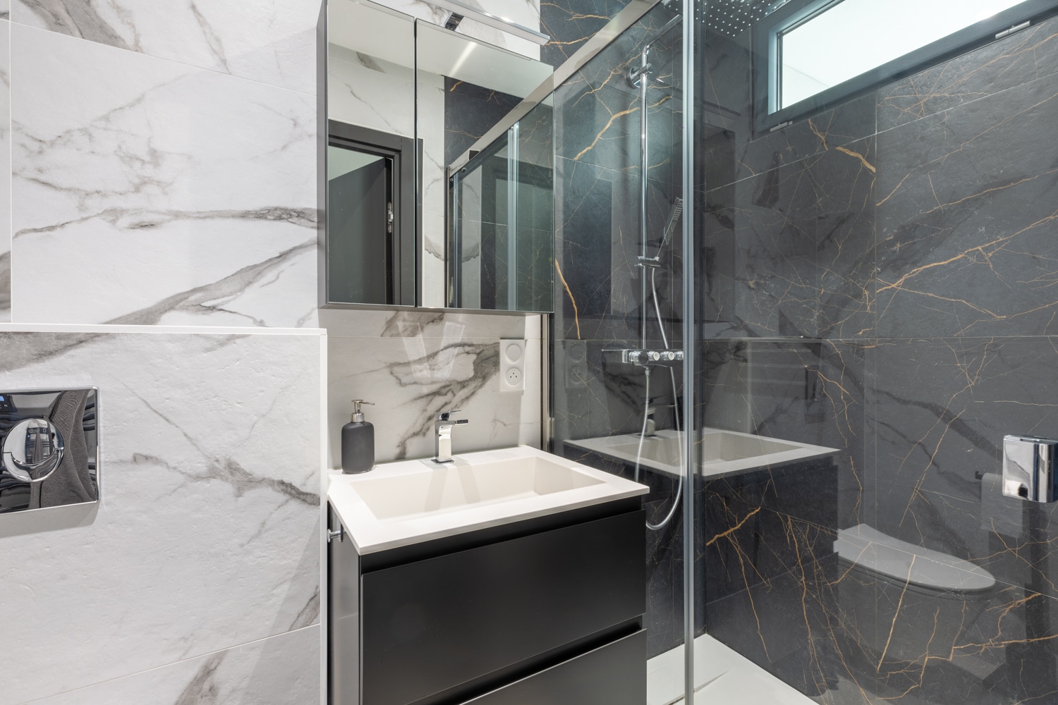pose d'une cabine de douche carrelée sur Mallemort